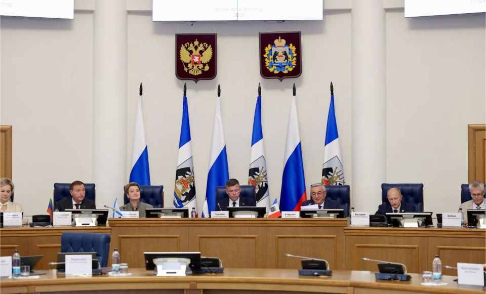 В Великом Новгороде завершила работу 69-я Конференция Парламентской Ассоциации Северо-Запада России (ПАСЗР), объединившая представителей законодательных собраний 11 регионов СЗФО, а также Северной Осетии, Дагестана... В Великом Новгороде завершила работу 69-я Конференция Парламентской Ассоциации Северо-Запада России (ПАСЗР), объединившая представителей законодательных собраний 11 регионов СЗФО, а также Северной Осетии, Дагестана...
