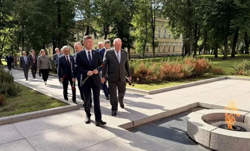 В Великом Новгороде завершила работу 69-я Конференция Парламентской Ассоциации Северо-Запада России (ПАСЗР), объединившая представителей законодательных собраний 11 регионов СЗФО, а также Северной Осетии, Дагестана... В Великом Новгороде завершила работу 69-я Конференция Парламентской Ассоциации Северо-Запада России (ПАСЗР), объединившая представителей законодательных собраний 11 регионов СЗФО, а также Северной Осетии, Дагестана...