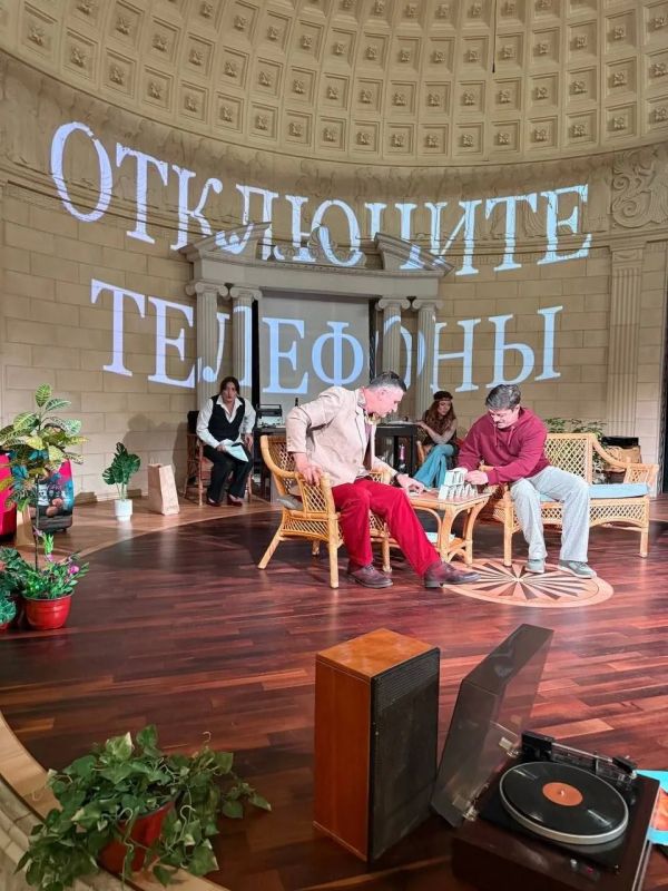 Театр им. Вахтангова завершил гастроли в Краснодарском крае аншлагами Театр им. Вахтангова завершил гастроли в Краснодарском крае аншлагами