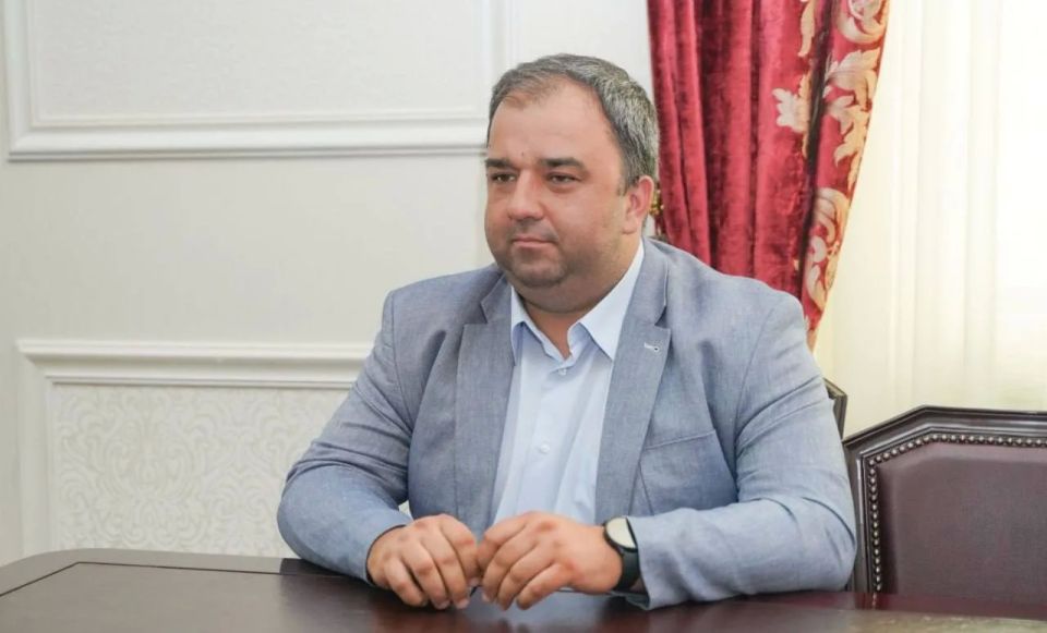 Руководитель ГТРК «Алания» Тимур Кусов удостоен звания заслуженного журналиста Северной Осетии