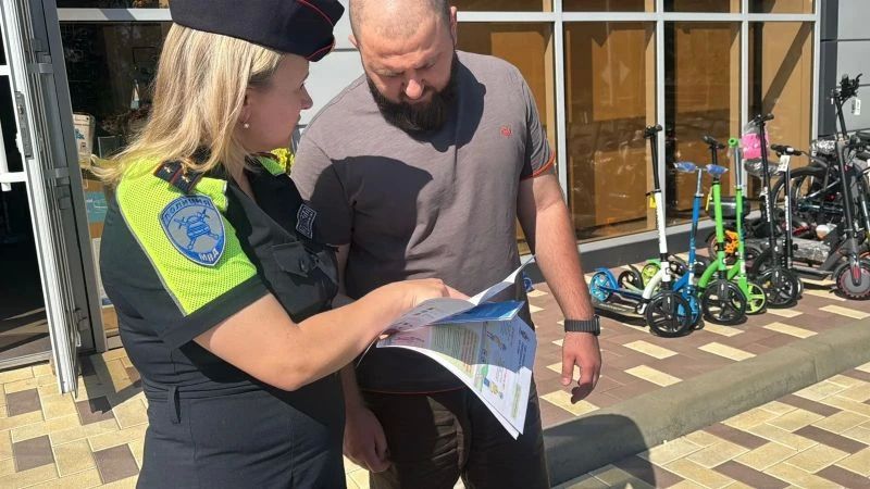 В Северной Осетии сотрудники Госавтоинспекции Отдела МВД России по Моздокскому району проводят профилактическую работу в местах продажи мототранспорта В Северной Осетии сотрудники Госавтоинспекции Отдела МВД России по Моздокскому району проводят профилактическую работу в местах продажи мототранспорта