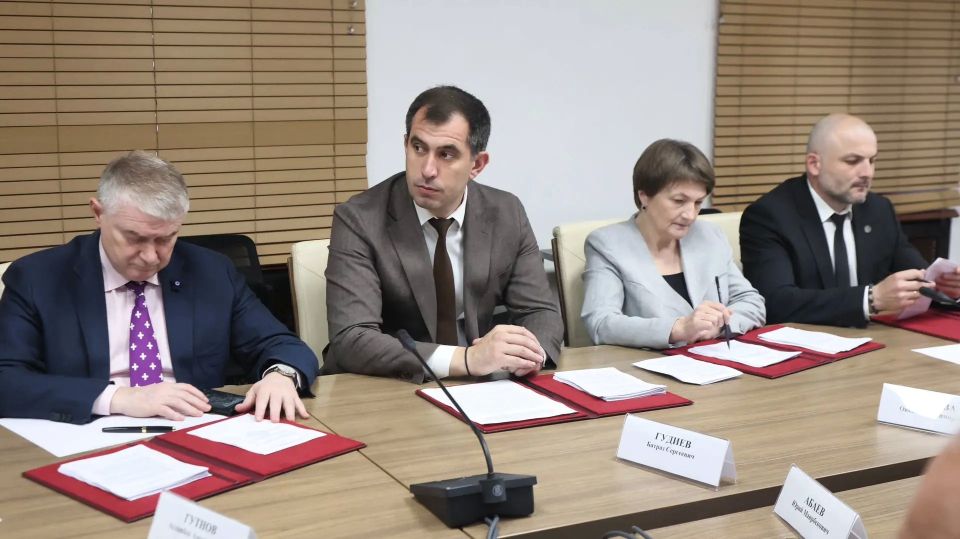 Министр культуры Северной Осетии выступил с докладом на заседании Правительства РСО-Алания Министр культуры Северной Осетии выступил с докладом на заседании Правительства РСО-Алания
