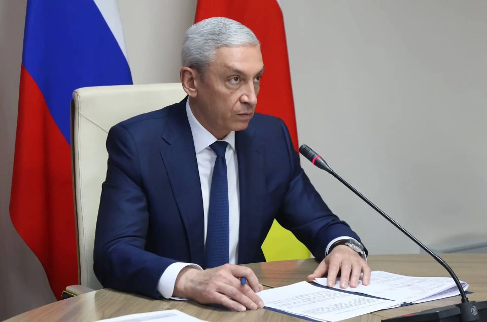 Министр культуры Северной Осетии выступил с докладом на заседании Правительства РСО-Алания Министр культуры Северной Осетии выступил с докладом на заседании Правительства РСО-Алания