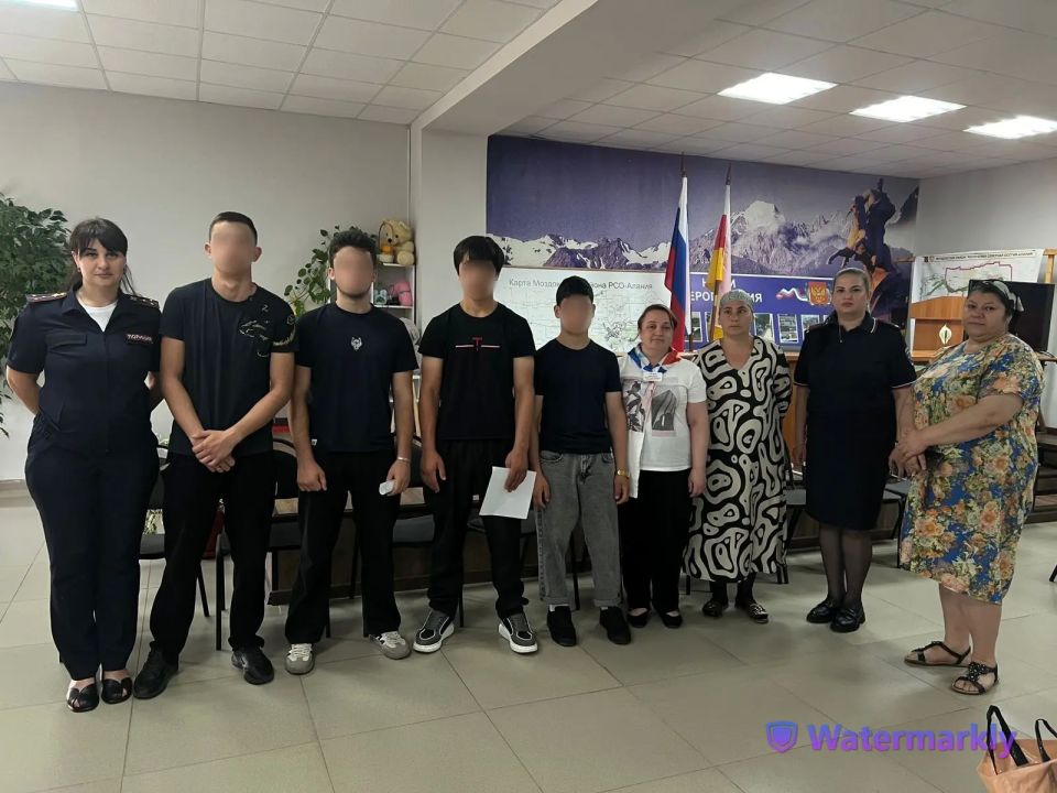 Сотрудники Отделения Государственного казённого учреждения «Центр занятости населения» в Моздокском районе организовали и провели важную встречу с несовершеннолетними, которые состоят на учете в подразделении по делам... Сотрудники Отделения Государственного казённого учреждения «Центр занятости населения» в Моздокском районе организовали и провели важную встречу с несовершеннолетними, которые состоят на учете в подразделении по делам...
