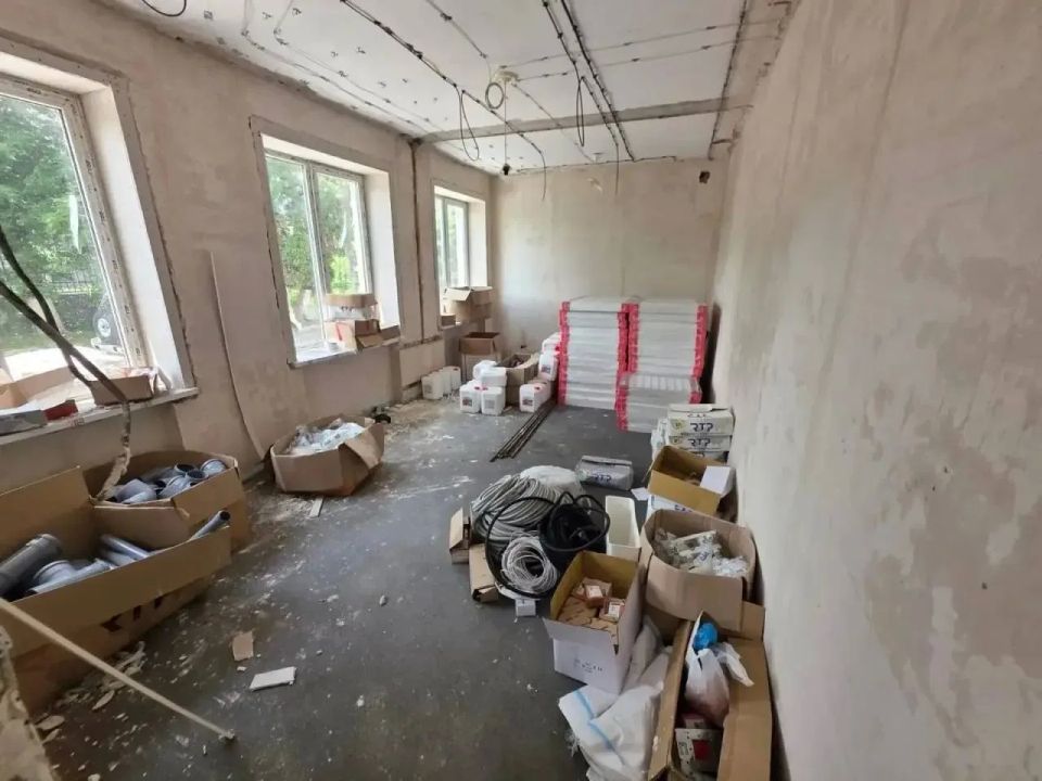 Продолжается капитальный ремонт школы-интерната в Алагире Продолжается капитальный ремонт школы-интерната в Алагире