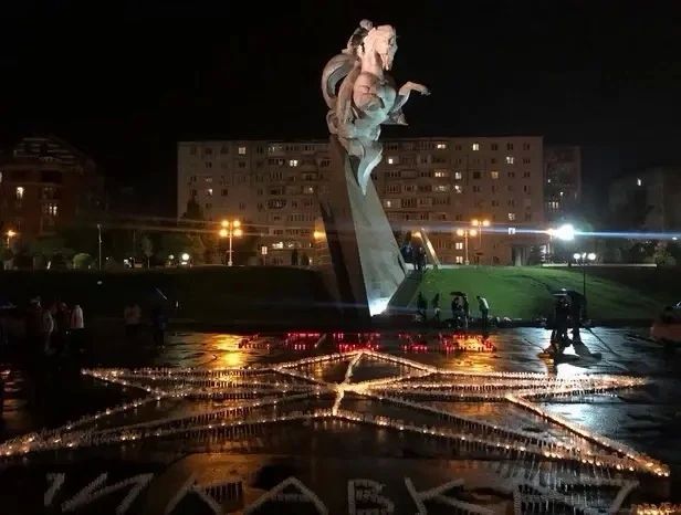 Сергей Меняйло: В ночь на 22 июня во Владикавказе проведём Всероссийскую акцию «Огненные картины войны» Сергей Меняйло: В ночь на 22 июня во Владикавказе проведём Всероссийскую акцию «Огненные картины войны»