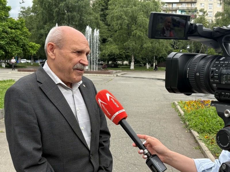 В Северной Осетии в День памяти и скорби представители Общественного совета УМВД России по г. Владикавказу и школьники города приняли участие во Всероссийской акции «Свеча памяти» В Северной Осетии в День памяти и скорби представители Общественного совета УМВД России по г. Владикавказу и школьники города приняли участие во Всероссийской акции «Свеча памяти»
