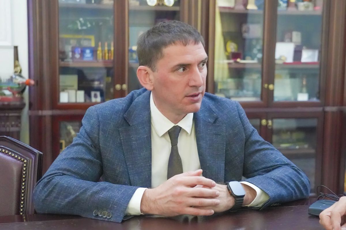 Сергей Меняйло: Провели рабочую встречу с управляющим ВТБ в СКФО Александром Михайловичем Дыренко Сергей Меняйло: Провели рабочую встречу с управляющим ВТБ в СКФО Александром Михайловичем Дыренко