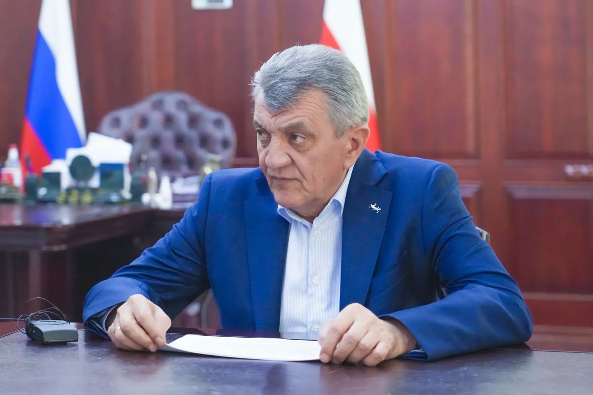 Сергей Меняйло: Провели рабочую встречу с управляющим ВТБ в СКФО Александром Михайловичем Дыренко Сергей Меняйло: Провели рабочую встречу с управляющим ВТБ в СКФО Александром Михайловичем Дыренко