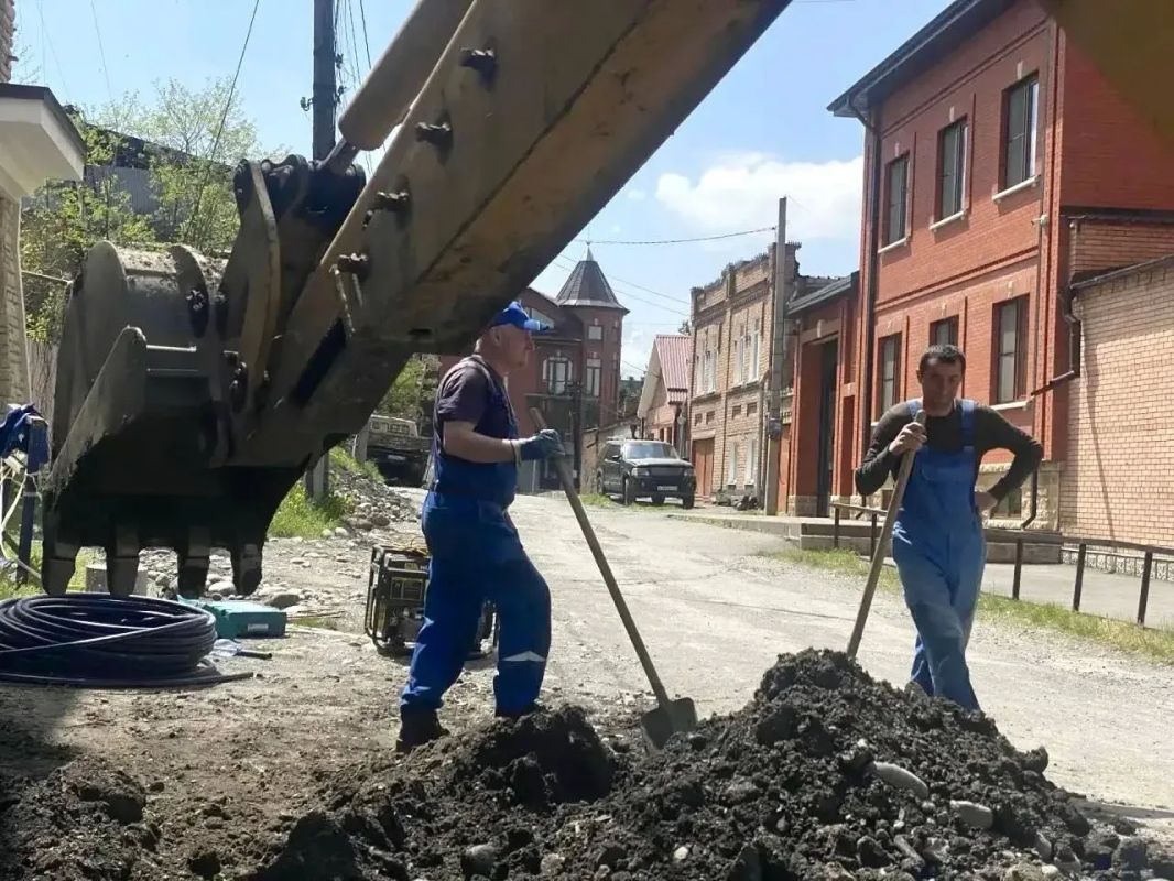 Во Владикавказе заменено 2800 метров ветхих водопроводных сетей с начала 2026 года Во Владикавказе заменено 2800 метров ветхих водопроводных сетей с начала 2026 года