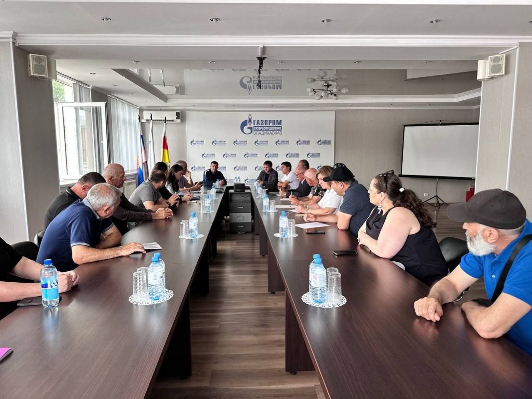 По поручению Главы Республики Северная Осетия — Алания Сергея Меняйло в ООО «Газпром газораспределение Владикавказ» прошла рабочая встреча заместителя генерального директора компании Тамерлана Токова с председателями и... По поручению Главы Республики Северная Осетия — Алания Сергея Меняйло в ООО «Газпром газораспределение Владикавказ» прошла рабочая встреча заместителя генерального директора компании Тамерлана Токова с председателями и...