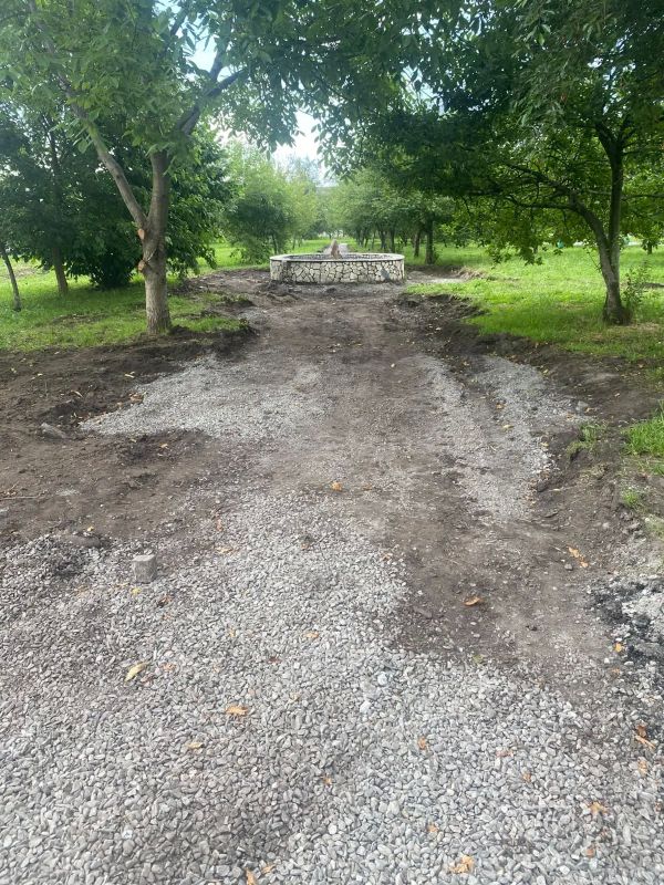 В Пригородном районе благоустраивают общественное пространство в рамках нацпроекта «Инфраструктура для жизни» и федерального проекта «Формирование комфортной городской среды» В Пригородном районе благоустраивают общественное пространство в рамках нацпроекта «Инфраструктура для жизни» и федерального проекта «Формирование комфортной городской среды»