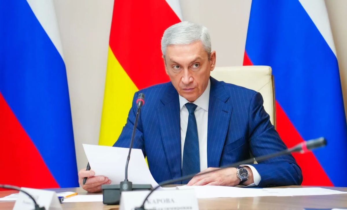 Председатель Правительства РСО – Алания Борис Джанаев провел совещание по вопросам развития сельского хозяйства в республике Председатель Правительства РСО – Алания Борис Джанаев провел совещание по вопросам развития сельского хозяйства в республике
