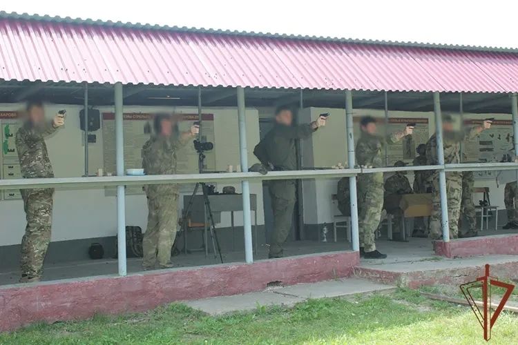 Завершился чемпионат Северо-Кавказского округа Росгвардии по летнему офицерскому троеборью Завершился чемпионат Северо-Кавказского округа Росгвардии по летнему офицерскому троеборью