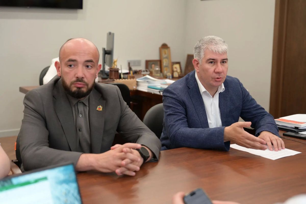 Провёл рабочее совещание по вопросам капитального ремонта социально-важных объектов культурного наследия Провёл рабочее совещание по вопросам капитального ремонта социально-важных объектов культурного наследия