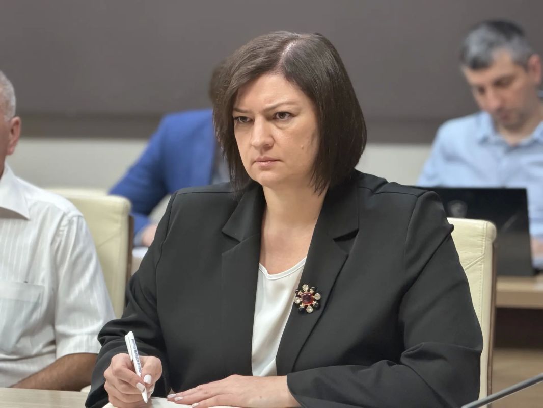 Председатель Правительства РСО – Алания Борис Джанаев провел совещание по вопросам развития системы общественного транспорта и повышения качества обслуживания населения Председатель Правительства РСО – Алания Борис Джанаев провел совещание по вопросам развития системы общественного транспорта и повышения качества обслуживания населения
