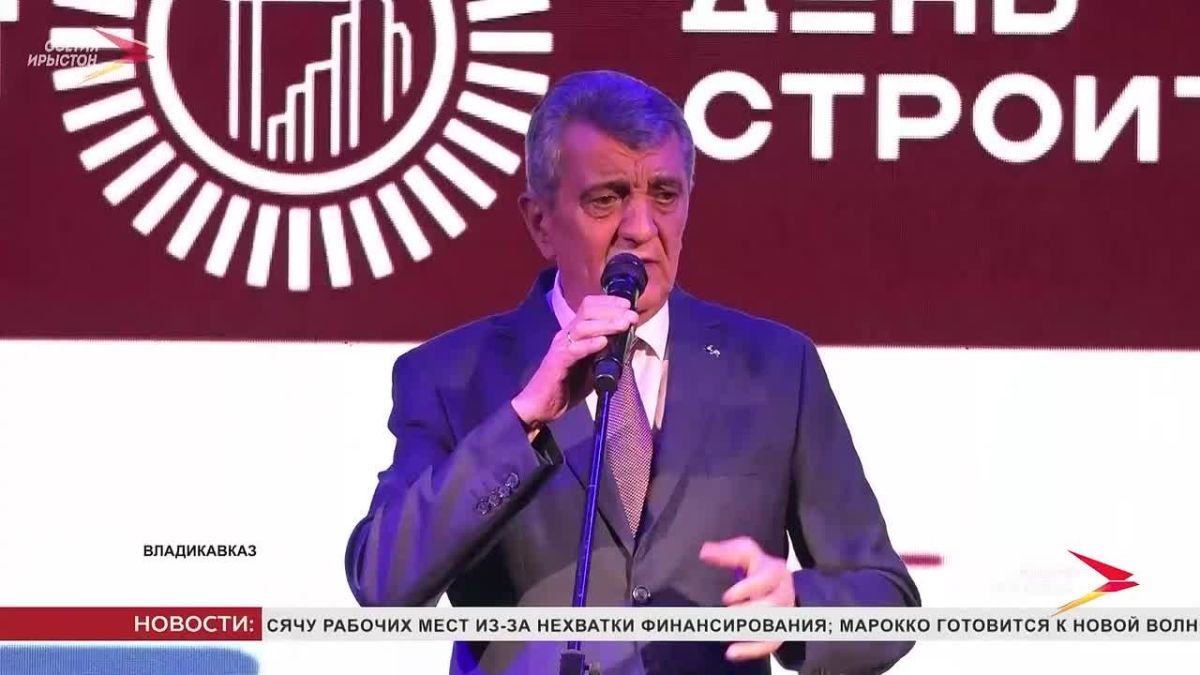В преддверии Дня строителя Сергей Меняйло поздравил работников сферы с профессиональным праздником