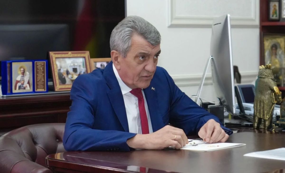 Глава Республики Северная Осетия – Алания Сергей Меняйло провел рабочую встречу с исполняющим обязанности Президента Республики Южная Осетия Маратом Камболовым Глава Республики Северная Осетия – Алания Сергей Меняйло провел рабочую встречу с исполняющим обязанности Президента Республики Южная Осетия Маратом Камболовым