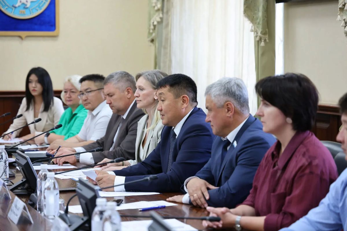 Республику Алтай с визитом посетила делегация Монголии Республику Алтай с визитом посетила делегация Монголии