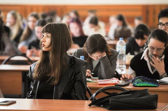 В Северной Осетии появилась новая мера поддержки многодетных семей: теперь они могут вернуть часть расходов на обучение детей в учреждениях среднего профессионального образования
