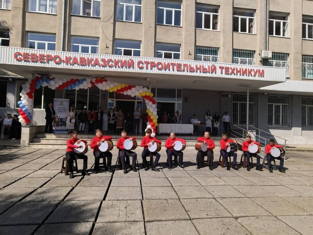 В строительном техникуме стартовал новый учебный год В строительном техникуме стартовал новый учебный год