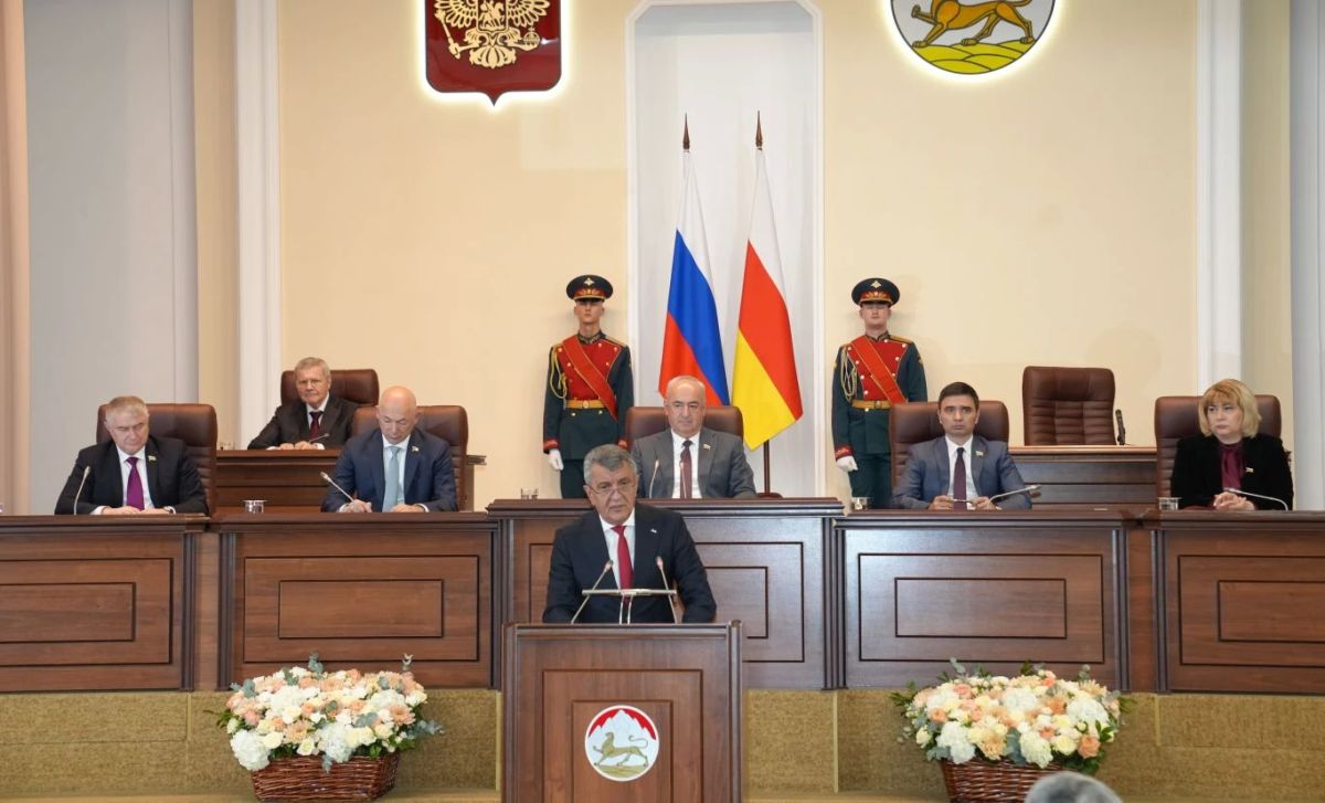 20 сентября 2026 года на 54-ом заседании Парламента РСО – Алания на должность Главы Республики Северная Осетия-Алания большинством голосов депутатского корпуса на пятилетний срок полномочий избран Сергей Меняйло 20 сентября 2026 года на 54-ом заседании Парламента РСО – Алания на должность Главы Республики Северная Осетия-Алания большинством голосов депутатского корпуса на пятилетний срок полномочий избран Сергей Меняйло