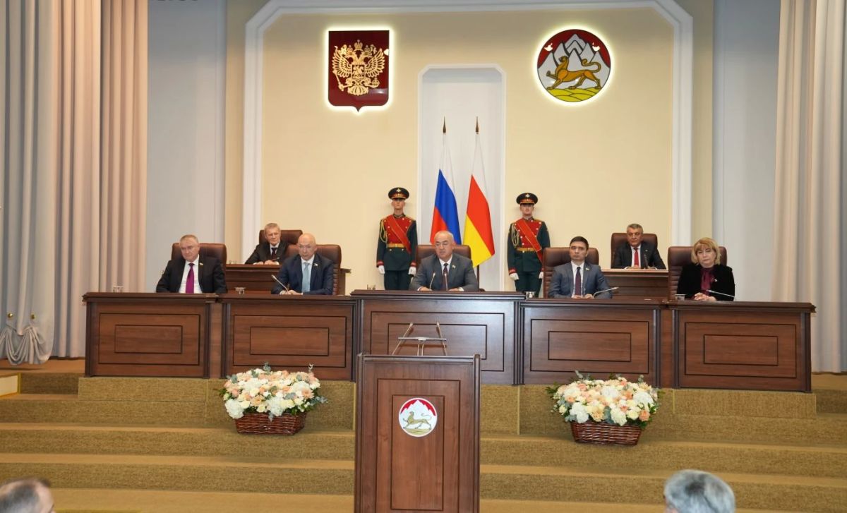 20 сентября 2026 года на 54-ом заседании Парламента РСО – Алания на должность Главы Республики Северная Осетия-Алания большинством голосов депутатского корпуса на пятилетний срок полномочий избран Сергей Меняйло