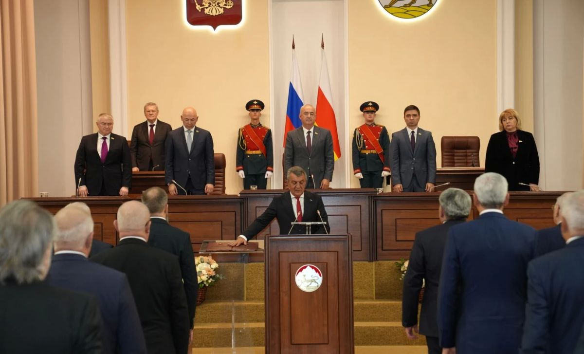 20 сентября 2026 года на 54-ом заседании Парламента РСО – Алания на должность Главы Республики Северная Осетия-Алания большинством голосов депутатского корпуса на пятилетний срок полномочий избран Сергей Меняйло 20 сентября 2026 года на 54-ом заседании Парламента РСО – Алания на должность Главы Республики Северная Осетия-Алания большинством голосов депутатского корпуса на пятилетний срок полномочий избран Сергей Меняйло