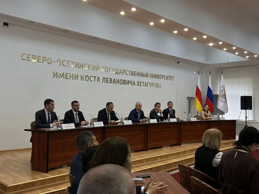 Слова Коста звучат по-новому - теперь и на испанском языке Слова Коста звучат по-новому - теперь и на испанском языке