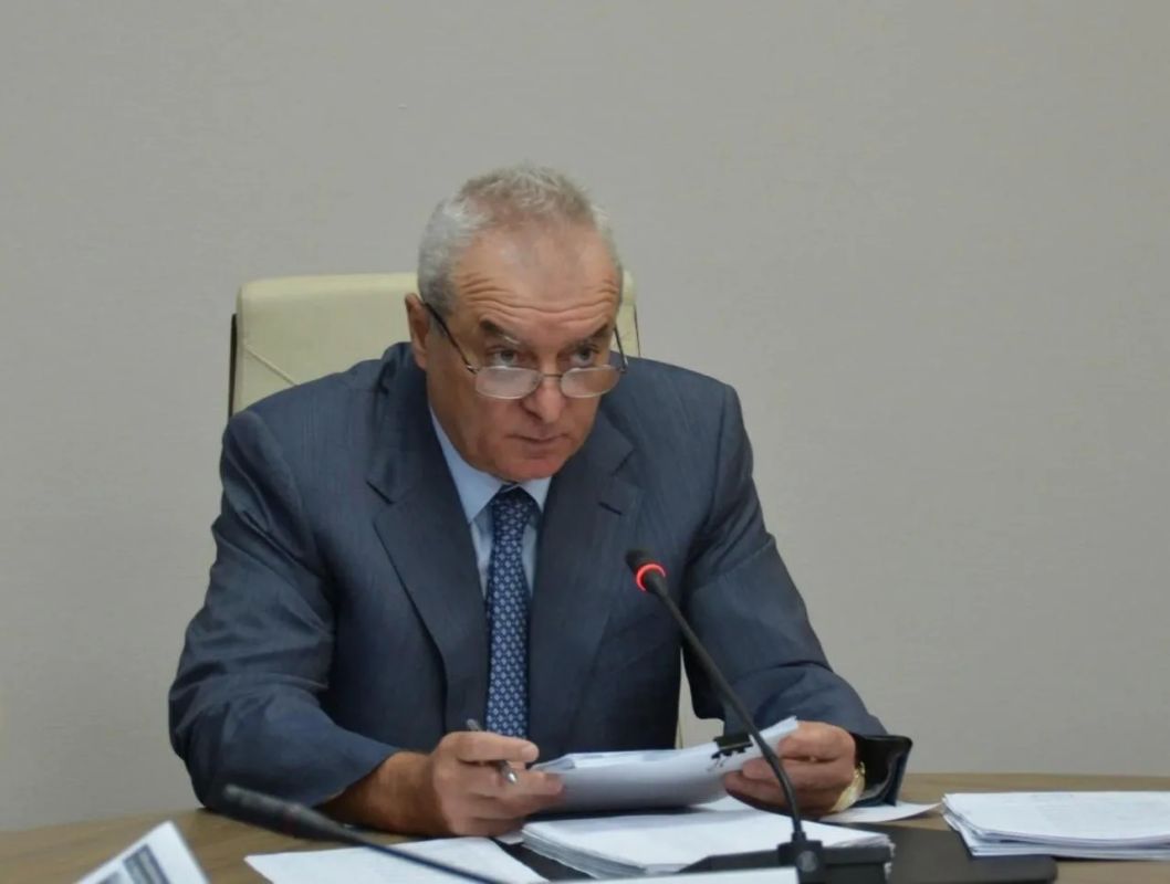 «Высший совет осетин» возглавил Азамат Хадиков, Казбек Фриев сложил полномочия