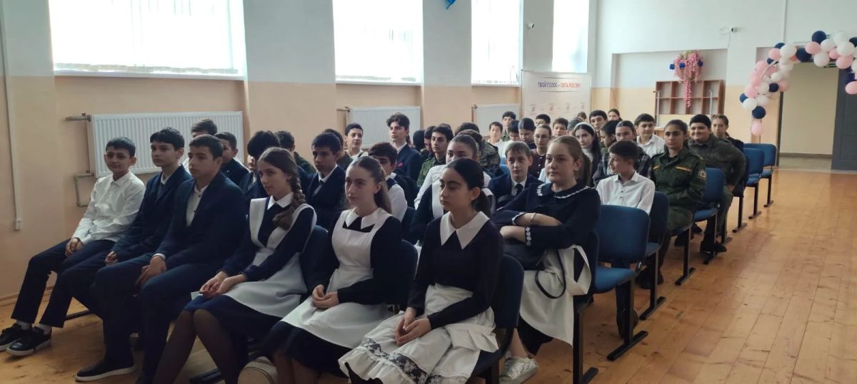 В Ирафском районе полицейские предупредили старшеклассников об ответственности за управление транспортом без прав В Ирафском районе полицейские предупредили старшеклассников об ответственности за управление транспортом без прав