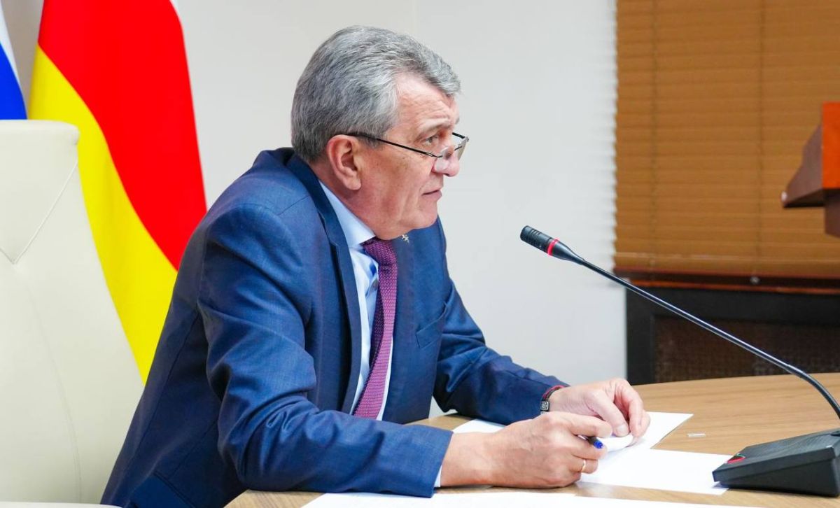 На аппаратном совещании под председательством Главы Северной Осетии Сергея Меняйло рассмотрели ряд вопросов по нашим направлениям На аппаратном совещании под председательством Главы Северной Осетии Сергея Меняйло рассмотрели ряд вопросов по нашим направлениям